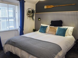 2 多间卧室、免费 WiFi、床单