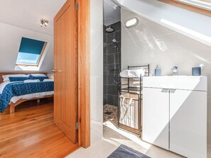 3 chambres, Wi-Fi gratuit, draps fournis