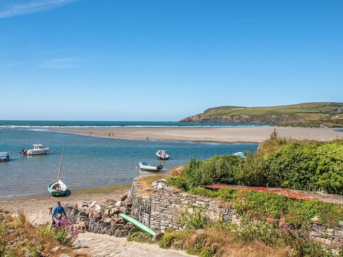 3 bedroom accommodation in Newport, Pembrokeshire Coast