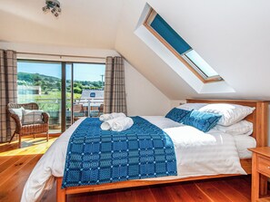3 bedrooms, free WiFi, bed sheets