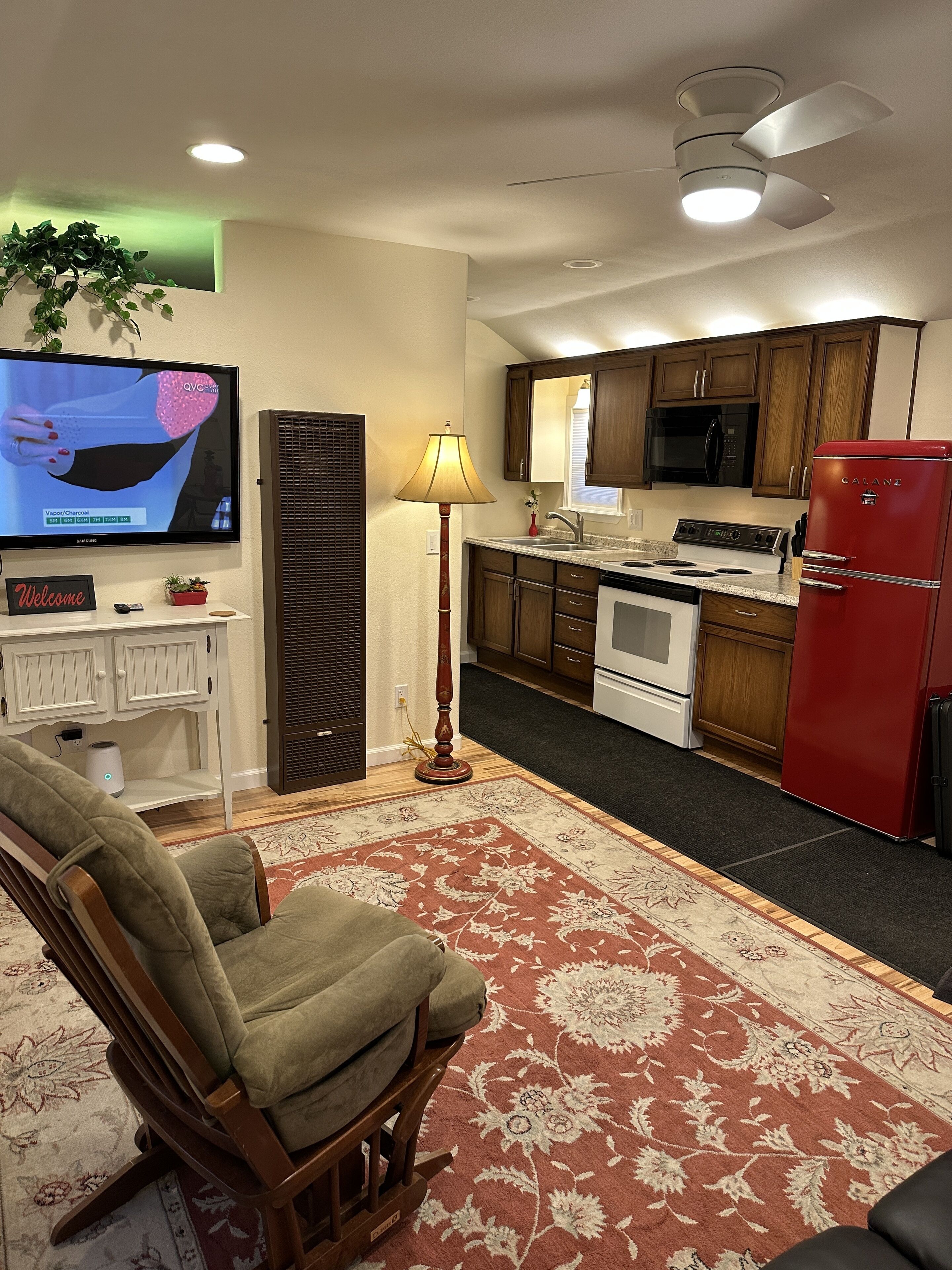 NEW Private House B  with Carports + EV Charger L2