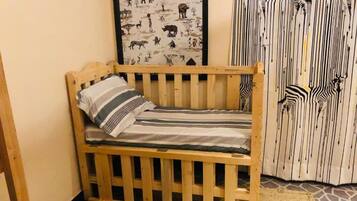 1 chambre, fer et planche Ă  repasser, Wi-Fi, draps fournis