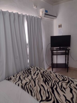 3 bedrooms, bed sheets - Italian Modern Accommodation (Termas De Rio Hondo)