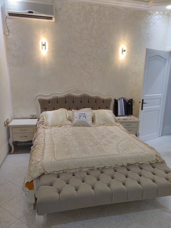 2 bedrooms