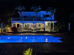 Piscine extérieure