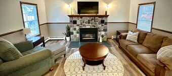 Quaint & Historic Downtown Oscoda Home