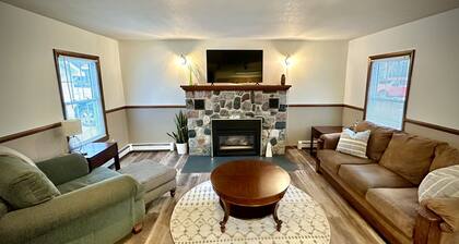 Quaint & Historic Downtown Oscoda Home