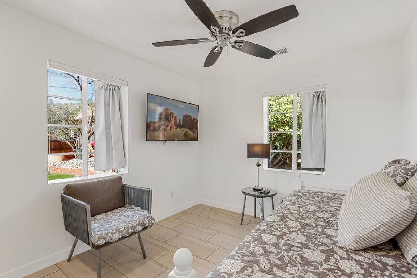 2 bedrooms, iron/ironing board, travel cot, WiFi