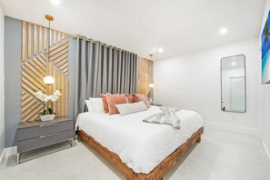 6 bedrooms, iron/ironing board, travel cot, WiFi