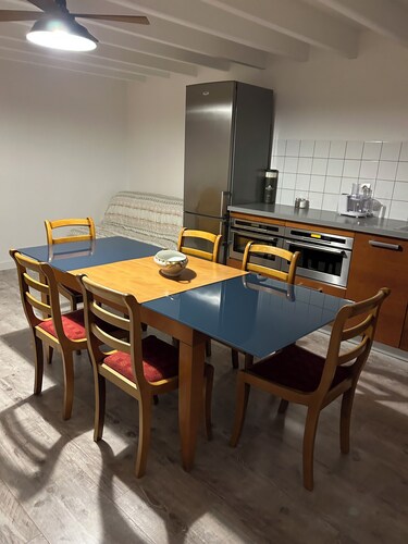 Gite indépendant proche plage spacieux pour 16 personnes COTE DE GRANIT ROSE