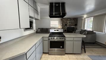 Apartment | Private kitchen