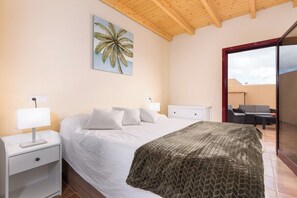 3 sovrum, strykjärn/strykbräda, wi-fi och sängkläder