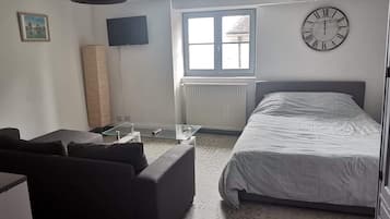 1 chambre, Wi-Fi gratuit, draps fournis