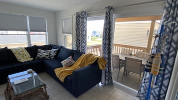 Smart TV, table tennis, computer monitors