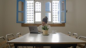 تنس طاولة، كُتُب، طابعة