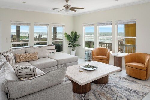 Gilchrist!Just Updated! Amazing Ocean Views! Pet Friendly!Sleeps 8