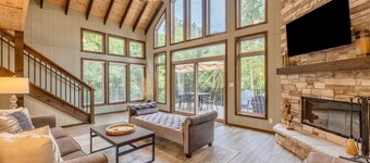 The Sacred Space Chalet by Innsbrook Vacations!