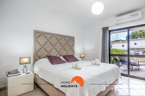 3 bedrooms, iron/ironing board, travel crib, free WiFi