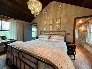 4 makuuhuonetta, ilmainen Wi-Fi, vuodevaatteet