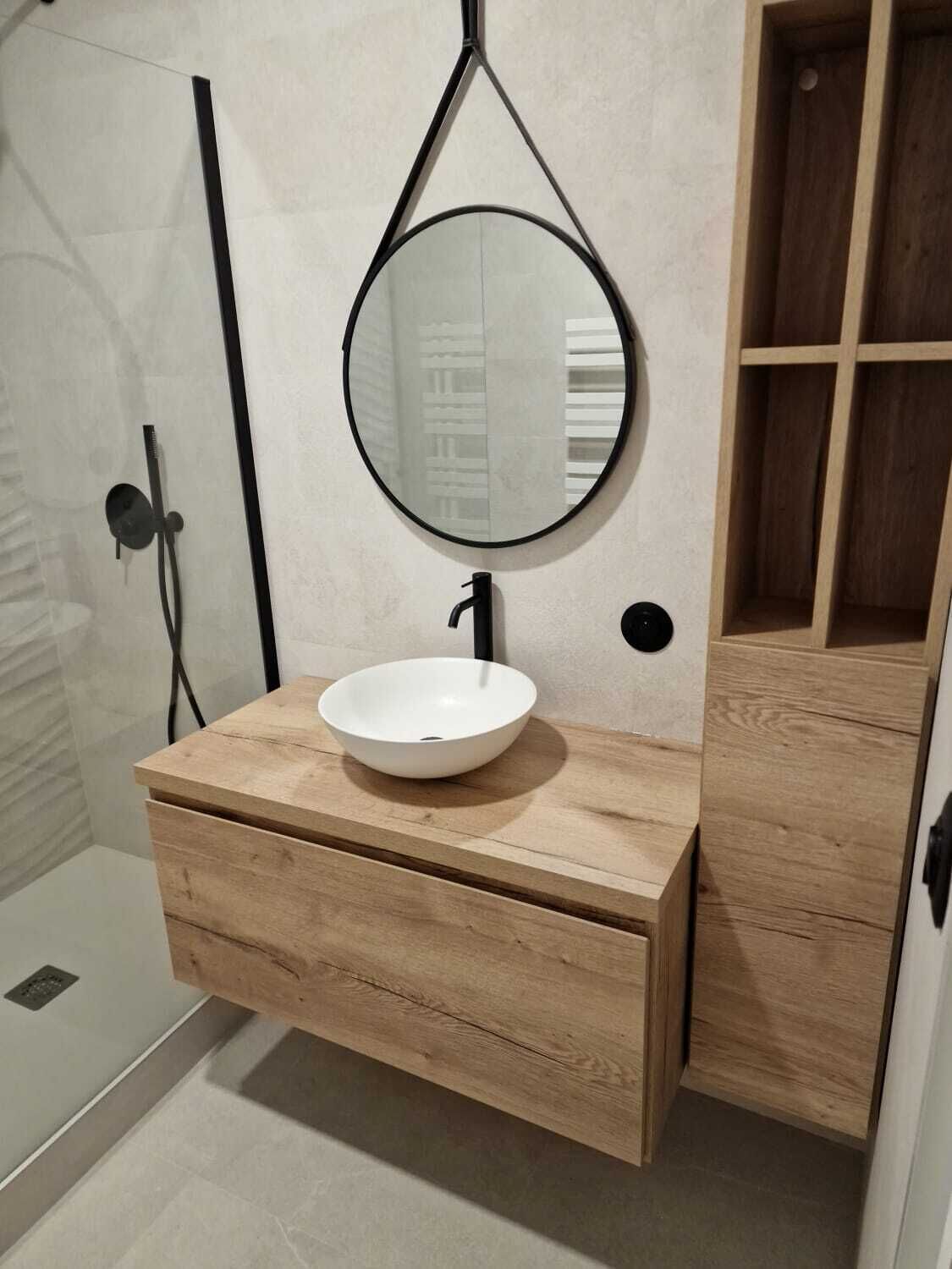 Hair dryer, towels, toilet paper