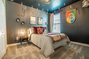 6 bedrooms, iron/ironing board, travel cot, free WiFi - Beautiful 6BR/5BA Pool & Spa Villa | Game Room 308 (Davenport)