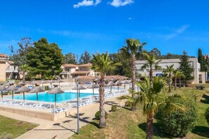 Pool - Beach Pool Steam room Tennis (La Londe-les-Maures)