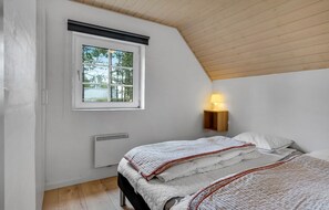 6 makuuhuonetta, vauvan matkasänky, ilmainen Wi-Fi