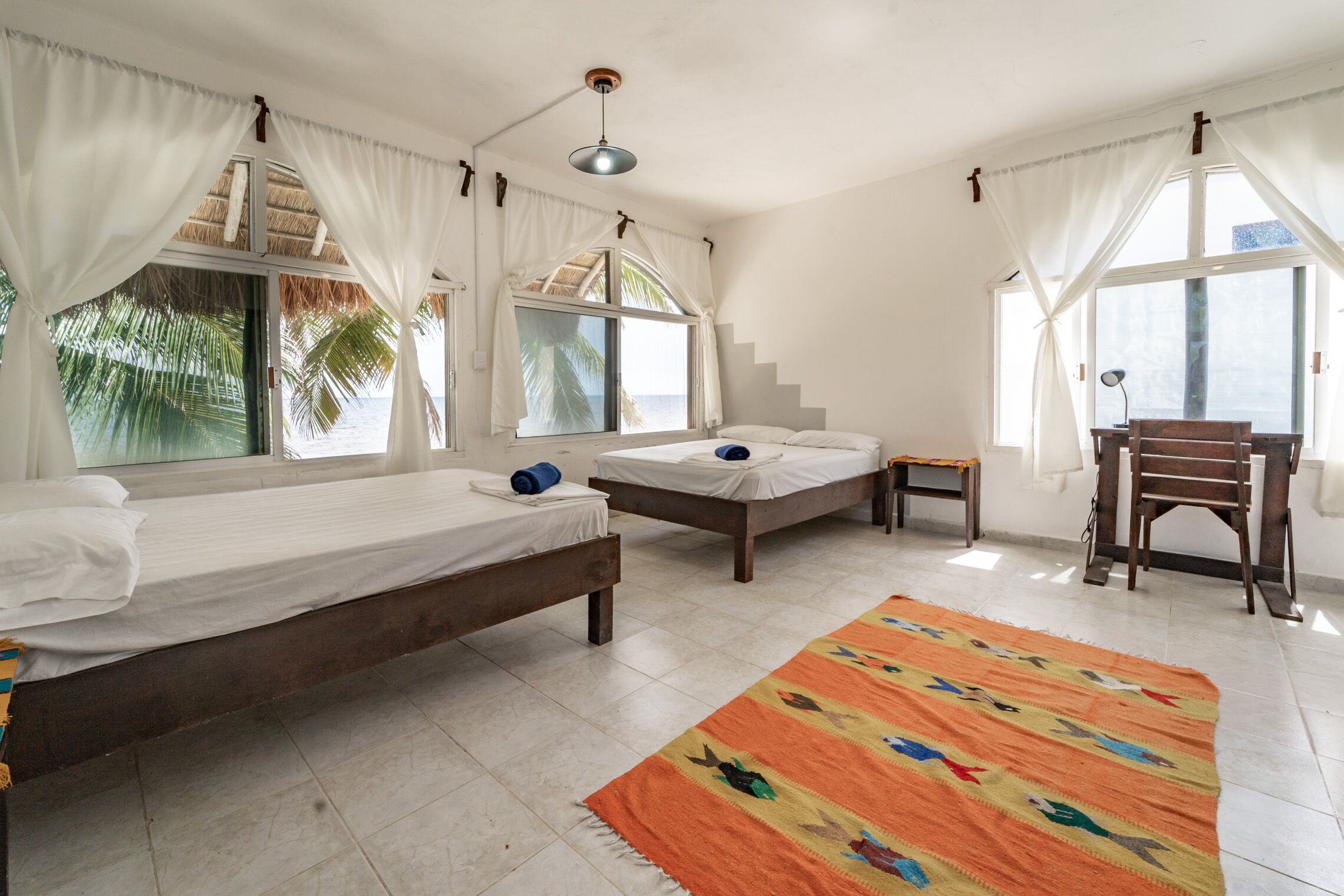 7 chambres, draps fournis