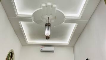 Habitación triple Deluxe | Wifi gratis y ropa de cama