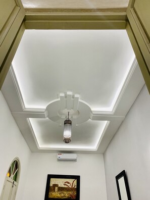 Deluxe-Dreibettzimmer | Kostenloses WLAN, Bettwäsche