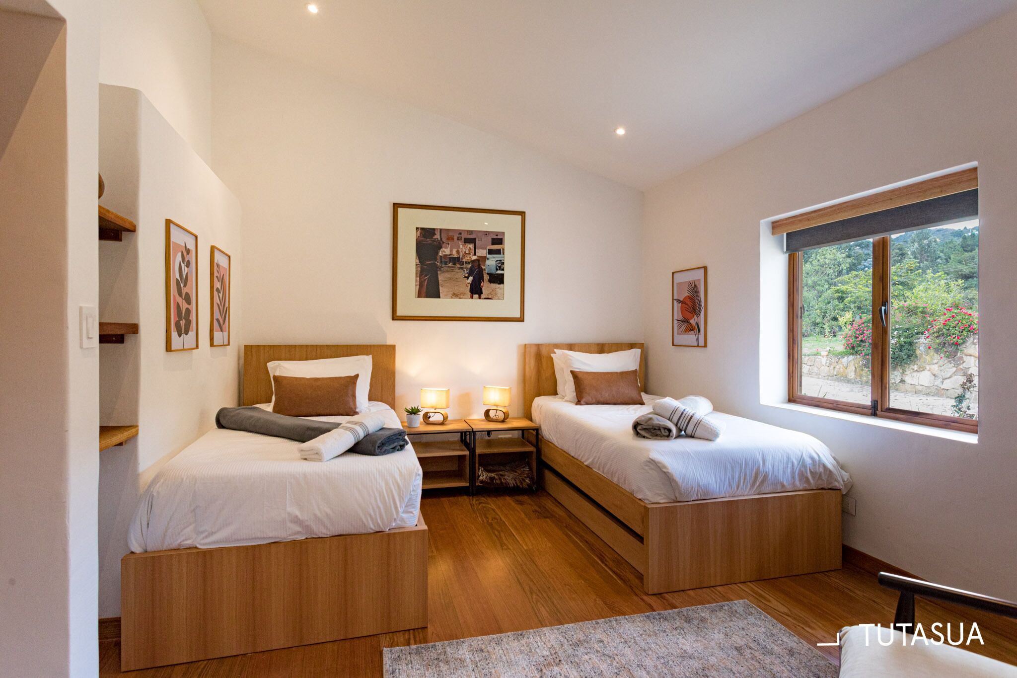 4 bedrooms, in-room safe, desk, iron/ironing board