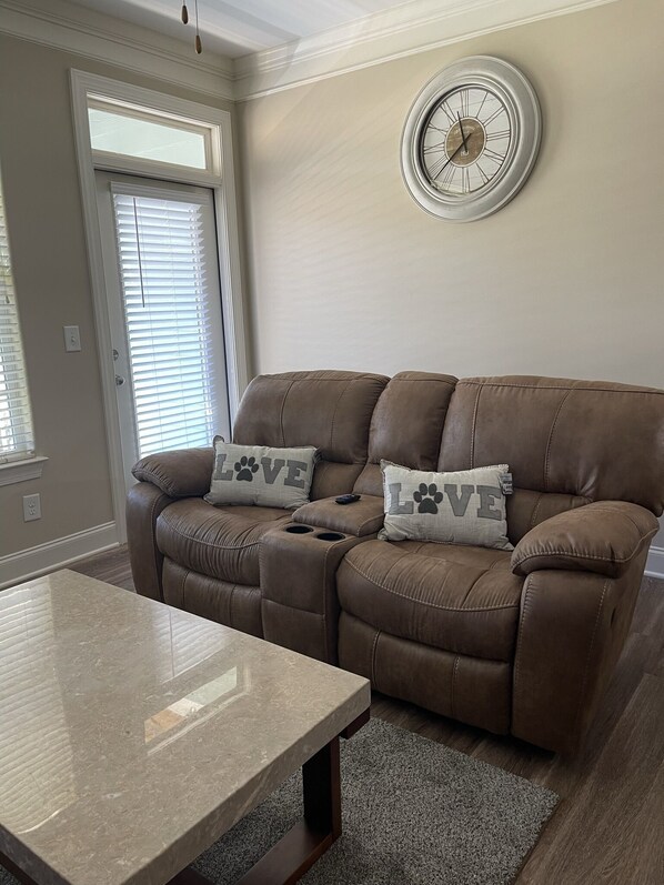 Smart TV, fireplace, printers