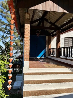 تفاصيل الفندق من الخارج