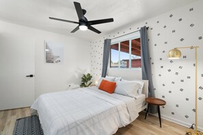 3 makuuhuonetta, silitysrauta/-lauta, vauvan matkasänky, ilmainen Wi-Fi