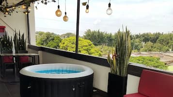 室外 SPA 浴缸