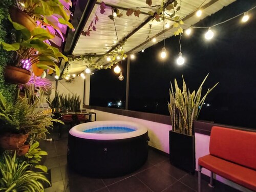 1 Bedroom Private vacation home in Cali