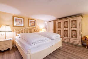 2 slaapkamers, een strijkplank/strijkijzer, wifi, beddengoed