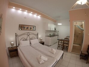 Apartment - Snug Apartment in Mpenitses With Shared Pool (Corfu)