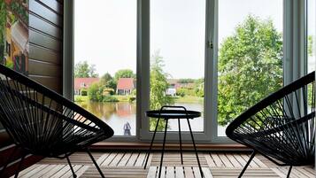 Rumah | Pemandangan dari properti