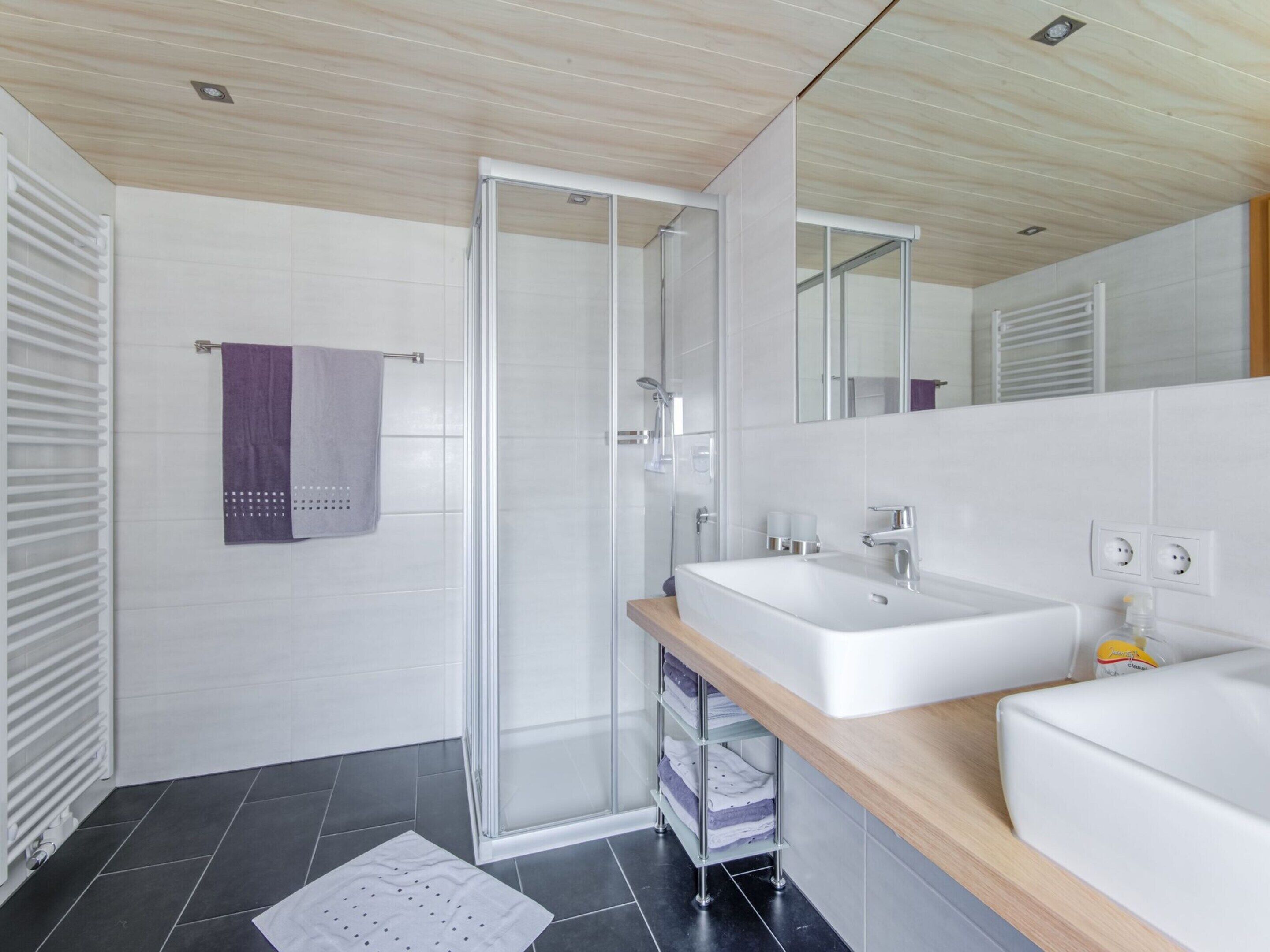 Apartment | Bathroom
