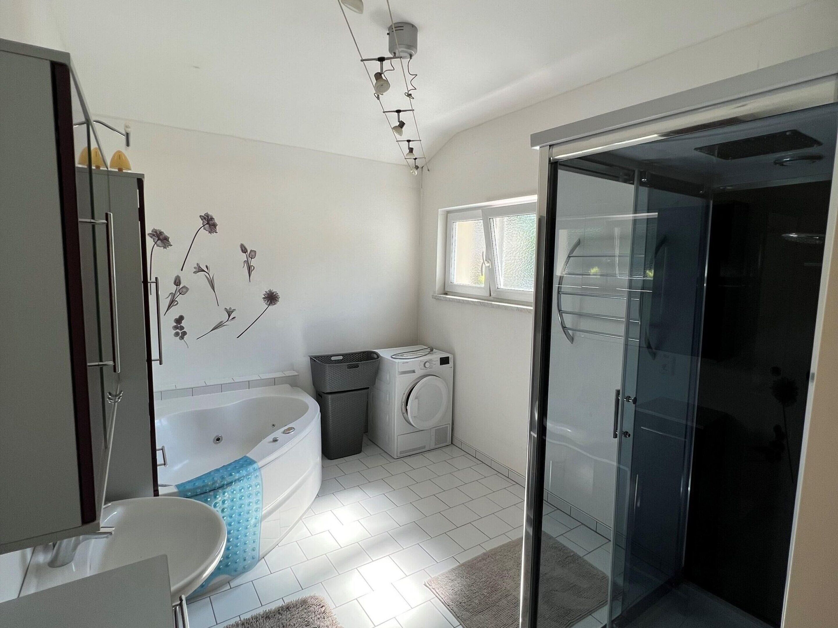 Apartment | Bathroom