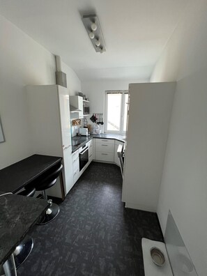 Private kitchen - Apartment in Mauerbach Near Vienna With Pool (Mauerbach)