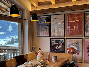 Chalet | Dining