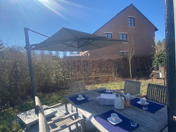 House | Dining