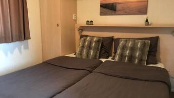 Chalet | 2 bedrooms, individually furnished