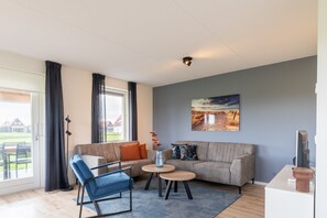 House | Living room - Holiday Home Near Scherpenisse Beach (Scherpenisse)