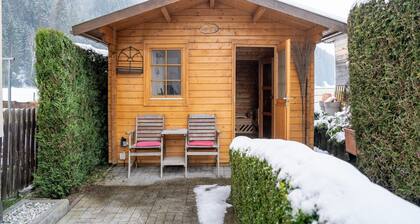 Cozy Garden Apartment Near Ski