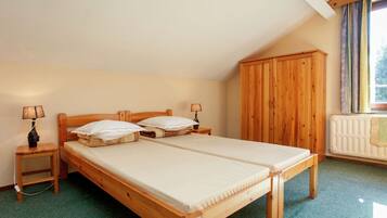 10 chambres, ameublement personnalisé, draps fournis