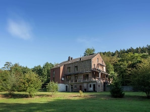 House | Exterior