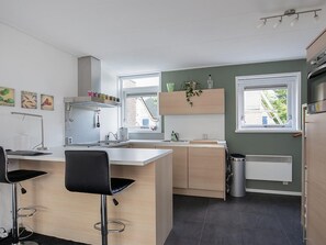 Private kitchen - Holiday Home in Grou With Bubble Bath (Grou)